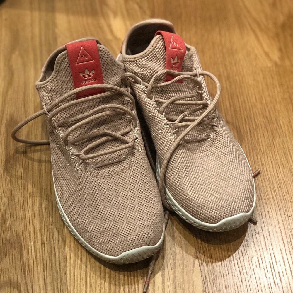 Adidas Sneakers